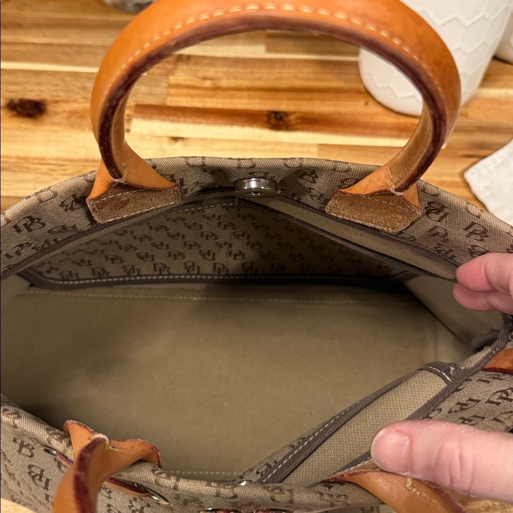 FOR BUNDLE Dooney & Bourke Brown Logo Satchel with Detachable Crossbody Strap - Picture 11 of 12